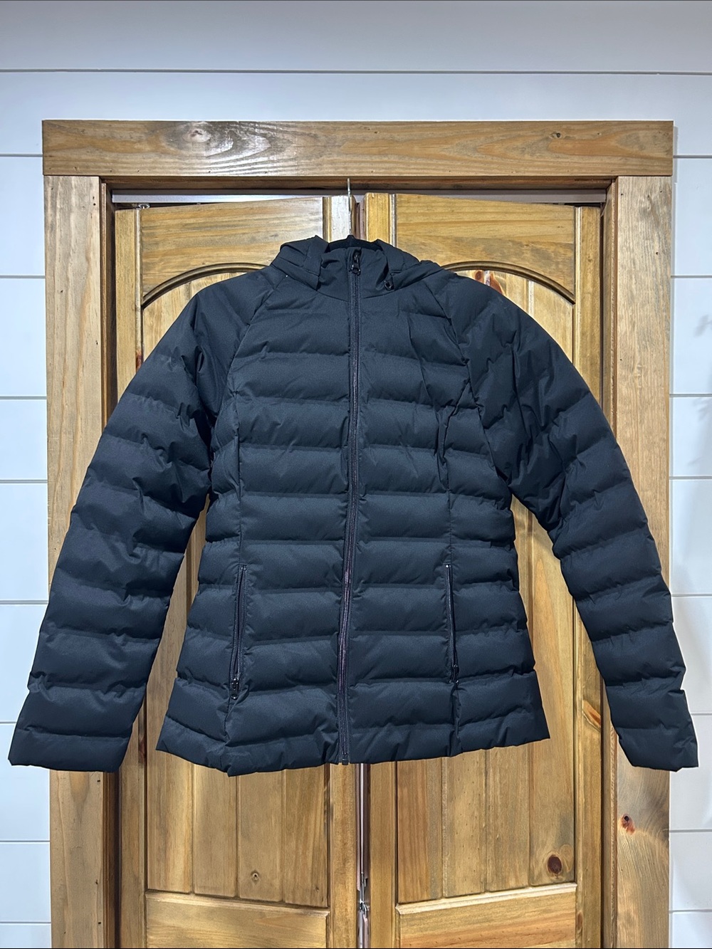 Time and Tru Black Quilted Packable Puffer Jacket with Hood